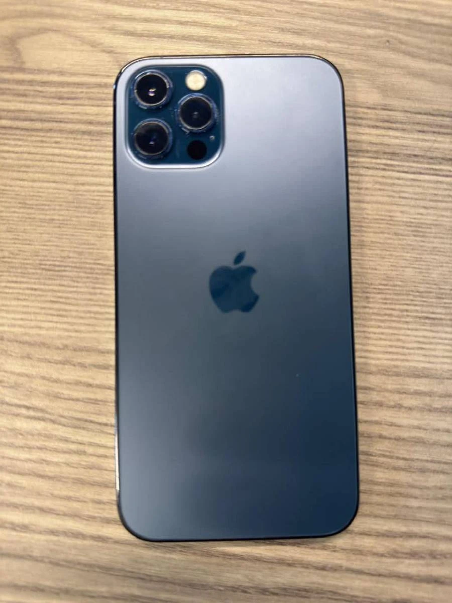 Apple iPhone 17 Pro Max Cosmic Orange